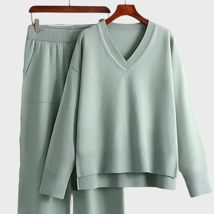 Zdravka™ - Комплект от две части с V-образно деколте