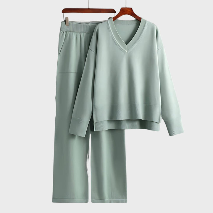 Zdravka™ - Комплект от две части с V-образно деколте